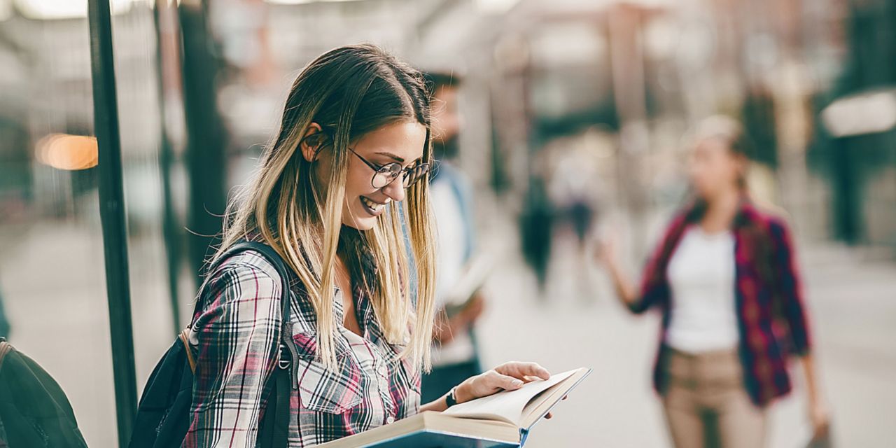 Für-Studierende-und-Jungakademiker-Spezialtarif