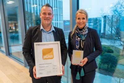 Degenhart und Wallner mit DGNB Gold-Zertifikat
